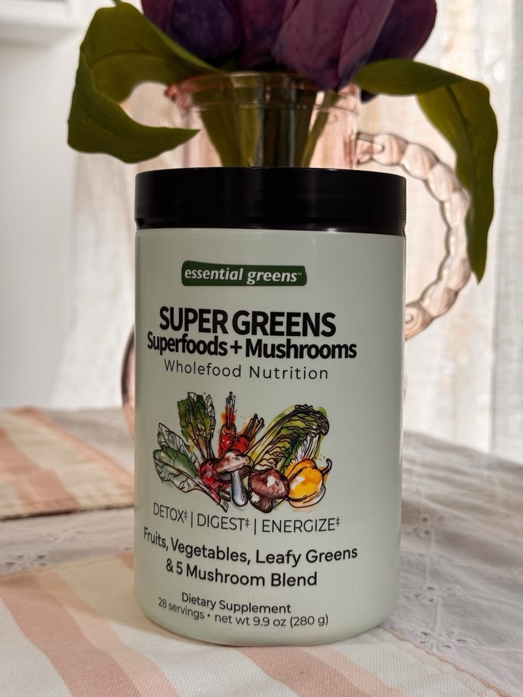Essential Greens SUPER GREENS Superfoods + Mushrooms. Whole Food Nutrition. New