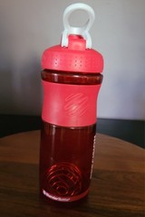 Blender Sport Bottle Precission Engineered 26 Oz. Red Whisk BPA Free Leak Proof