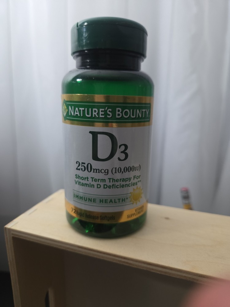 Nature’s Bounty Vitamin D3 72 Softgels Exp 03/28