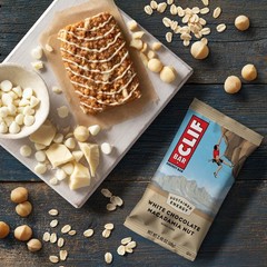 CLIF Bar White Chocolate Macadamia Nut Granola Oats – 9g Protein – 24oz/10ct