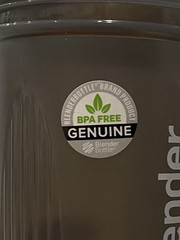 NWT BlenderBottle Classic 20 fl oz BPA-Free Shaker Bottle w/ Mixing Ball