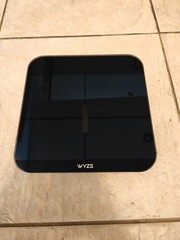 Wyze Smart Scale, Bluetooth Body Weight Scale, Digital BMI Analyzer, Black