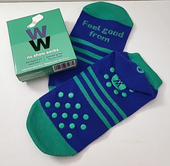 NIB WW Weight Watchers No Show Socks Quotes Unisex Bottom Grips Blue Green
