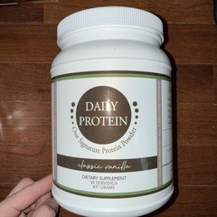 Core Formula Daily Classic Vanilla Protein Powder 30 Serving MANF 05/2025