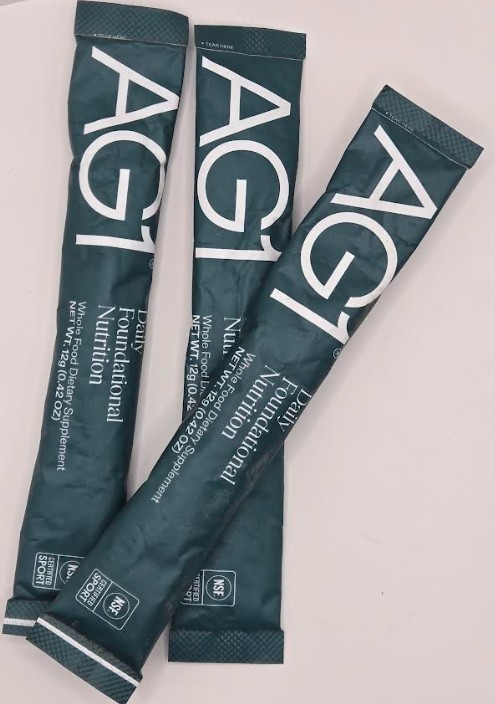 25 AG1 Athletic Greens Powder Travel Size Exp 5/26