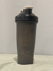 NWT BlenderBottle Classic 20 fl oz BPA-Free Shaker Bottle w/ Mixing Ball