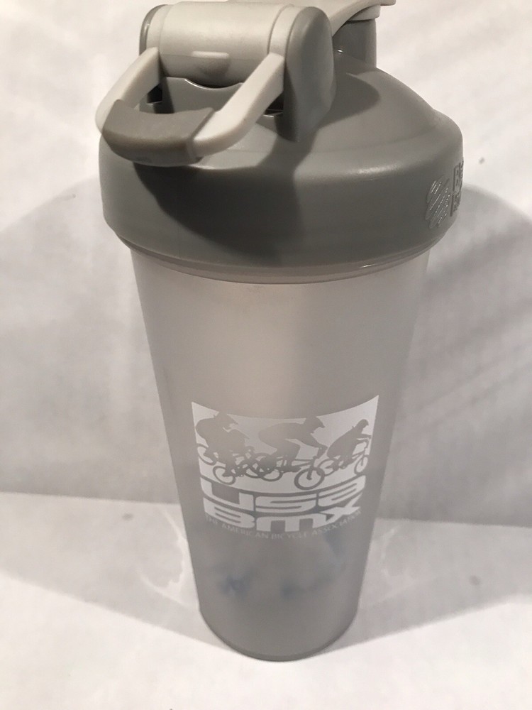 Shaker Bottle 28 Oz. Flip Lid Mixing Ball Loop Top Gray BMX- NEW